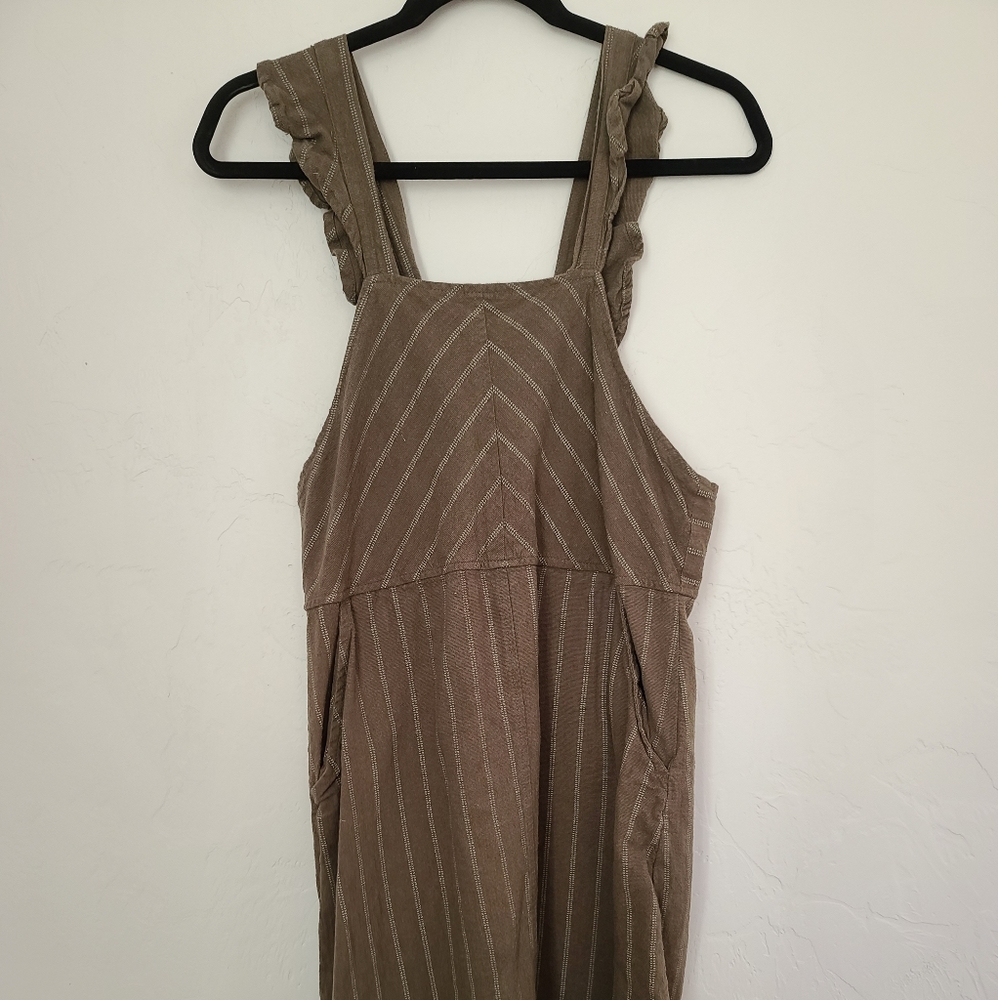 Overalls ruffled sleeves zipper back